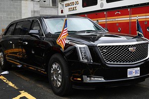 Cận cảnh siêu xe Cadillac mới của TT Trump sắp sang Việt Nam