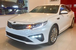 Kia Optima 2019 giá từ 789 triệu có “thoát ế” tại Việt Nam 