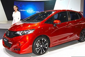 Honda Jazz độ Mugen chỉ 300 chiếc ra mắt tại Malaysia