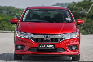 Xe Honda City đỏ rực, chỉ 486 triệu đồng tại Malaysia