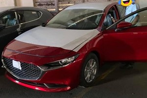 Mazda3 hoàn toàn mới đi đăng kiểm ở Việt Nam