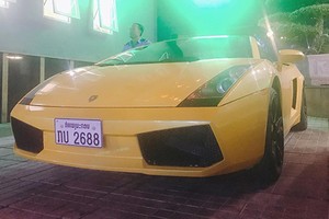 Siêu xe Lamborghini biển Lào chỉ 3,7 tỷ tại Vinh 