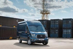 Ford sử dụng dầu thực vật tái chế làm nhiên liệu cho Transit