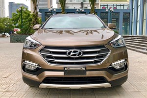 Hyundai SantaFe 2016 dùng chán, bán hơn 900 triệu tại Việt Nam