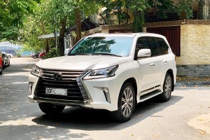 Cận cảnh Lexus LX570 chạy 4 năm hơn 6 tỷ ở Hà Nội 