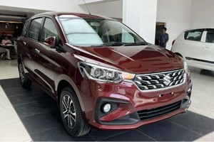 Suzuki Ertiga Hybrid 2022 tiết kiệm xăng nhận cọc tại Việt Nam