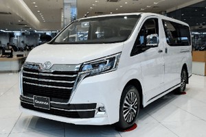 Toyota Granvia "ế chổng vó", chính thức bị khai tử tại Việt Nam 