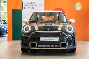 Chi tiết MINI Cooper S Resolute Edition hơn 2,2 tỷ tại Việt Nam