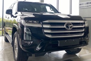 Toyota Land Cruiser 2023 tại Việt Nam nâng cấp mới, từ 4,196 tỷ đồng