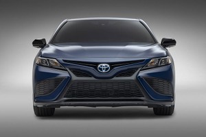 Toyota Camry bị "khai tử" tại quê nhà Nhật Bản do doanh số ế ẩm