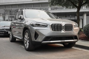 Đại lý bất ngờ giảm tới 90 triệu đồng cho xe SUV BMW X3