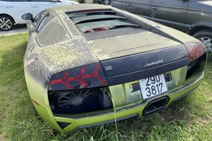 Lamborghini Murcielago tiền tỷ bỏ xó ở Quảng Bình bị nghi... "giả cầy"