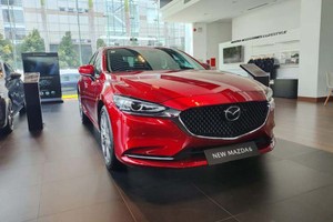 Giá xe Mazda6 giảm 65 triệu đồng, tăng áp lực lên Toyota Camry