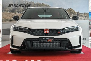 Honda Civic Type R tại Việt Nam tăng giá tới gần 3 tỷ đồng