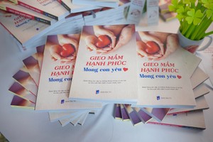 “Gieo mầm hạnh phúc mong con yêu”: Cẩm nang cho hành trình tìm con 