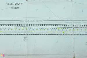 Nhà nghèo nhất thôn mua 12 lô đất sát sân bay quân sự