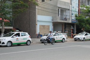 Truy ra tài xế taxi chở khách Hàn 6km "chém" 700.000