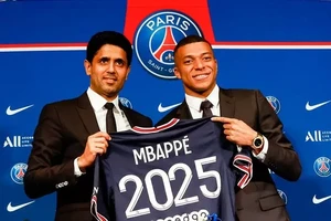 Hàng loạt sao PSG lên tiếng phàn nàn Mbappe