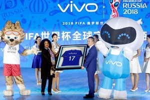 Quảng cáo Trung Quốc tràn ngập World Cup 2018