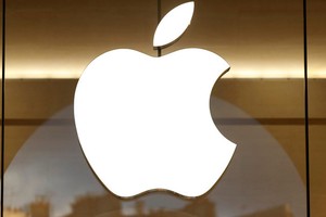 Apple vừa đòi lại ngôi vương từ tay Amazon