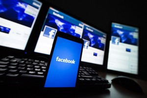 Facebook bị điều tra hình sự ngay sau sự cố “sập mạng” toàn cầu