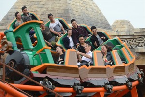 Thăng hoa trên từng “toa” cảm xúc tại Dragon Park