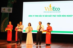 Vineco đạt danh hiệu thương hiệu vàng nông nghiệp Việt Nam