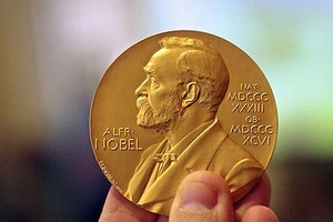 Chỉ 17 nhà khoa học nữ từng đoạt giải Nobel, vì sao?