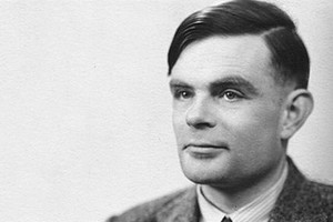 Thiên tài mật mã Alan Turing tự sát vì "mắc tội" quan hệ đồng tính