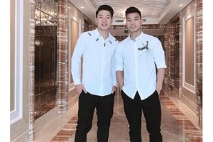 U23 đúng chuẩn diện sơ-mi trắng "crush quốc dân"