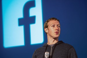 34 tuổi, Mark Zuckerberg kiếm trung bình 6 triệu USD/ngày