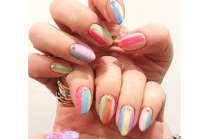 Loạt mẫu nail siêu xinh, "nhìn thôi là biết mùa hè đã đến"!