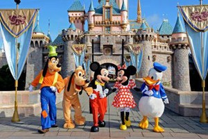 Video: Vì sao mớ rác gom về từ Disneyland bán được với giá hàng triệu USD?