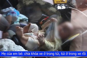 Video: Giải cứu em bé bị mắc kẹt vì mẹ bỏ quên chìa khóa trong xe ô tô