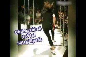 Video: Pha xử lý nhanh trí của người mẫu chuyên nghiệp