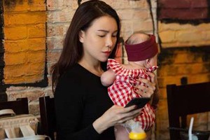 Trà Ngọc Hằng bí mật làm mẹ đơn thân, giữ kín danh tính bố con gái