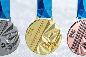 Smartphone cũ được dùng để làm huy chương Olympic 2020