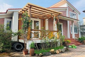 Hồng Đăng khoe biệt thự nhà vườn ngoại thành Hà Nội đẹp miễn chê