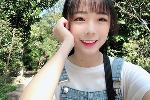 Nhan sắc tuyệt đỉnh của cô nàng streamer khiến dân mạng “rần rần” xin info