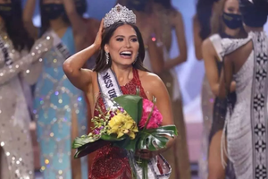 Miss Universe 2020: Thí sinh sát phạt nhau như phim cung đấu