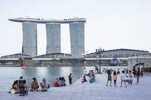 Giá cao ngất ngưởng, khách sạn ở Singapore cháy phòng