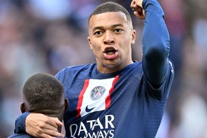 HLV Deschamps yêu cầu Mbappe phòng ngự nhiều hơn