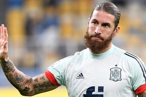 Cuộc điện thoại khiến Sergio Ramos tuyên bố từ giã sự nghiệp quốc tế