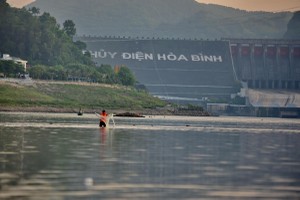 Miền Bắc nhiều nơi mưa to, hồ thủy điện vẫn 'chới với' mực nước chết