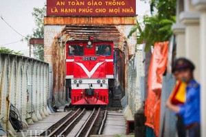 "Foodtour" đông khách, đường sắt chạy thêm tàu tuyến Hà Nội - Hải Phòng