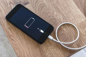 iPhone báo pin yếu, làm ngay mẹo này