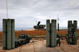 Lộ quốc gia chơi lớn, mua cùng lúc S-400 và Pantsir từ Nga