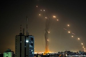 Quân ta bắn quân mình: UAV Israel bị bắn hạ bởi chính Iron Dome