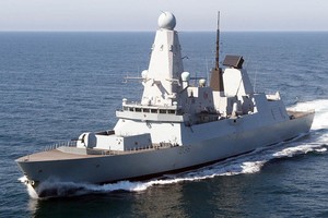 HMS Defender tiếp tục "thanh minh" dù đã ra khỏi biển Đen