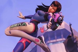 Cô gái Thái Lan cosplay nhân vật D.Va của Overwatch đầy quyến rũ